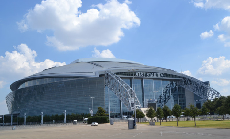 Dallas Cowboys Stadium: fachada do estádio