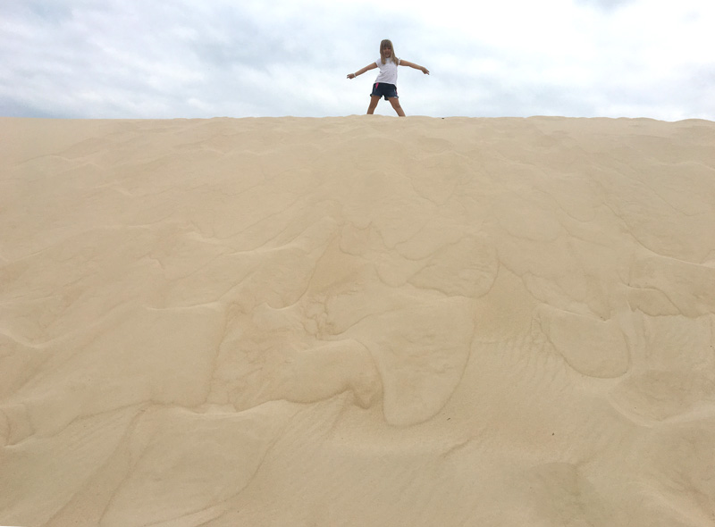 Day Use no Costão do Santinho: Alice nas dunas